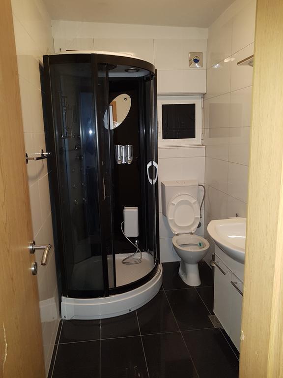 Apartman 4 Kilometar To City Centar Split Ngoại thất bức ảnh