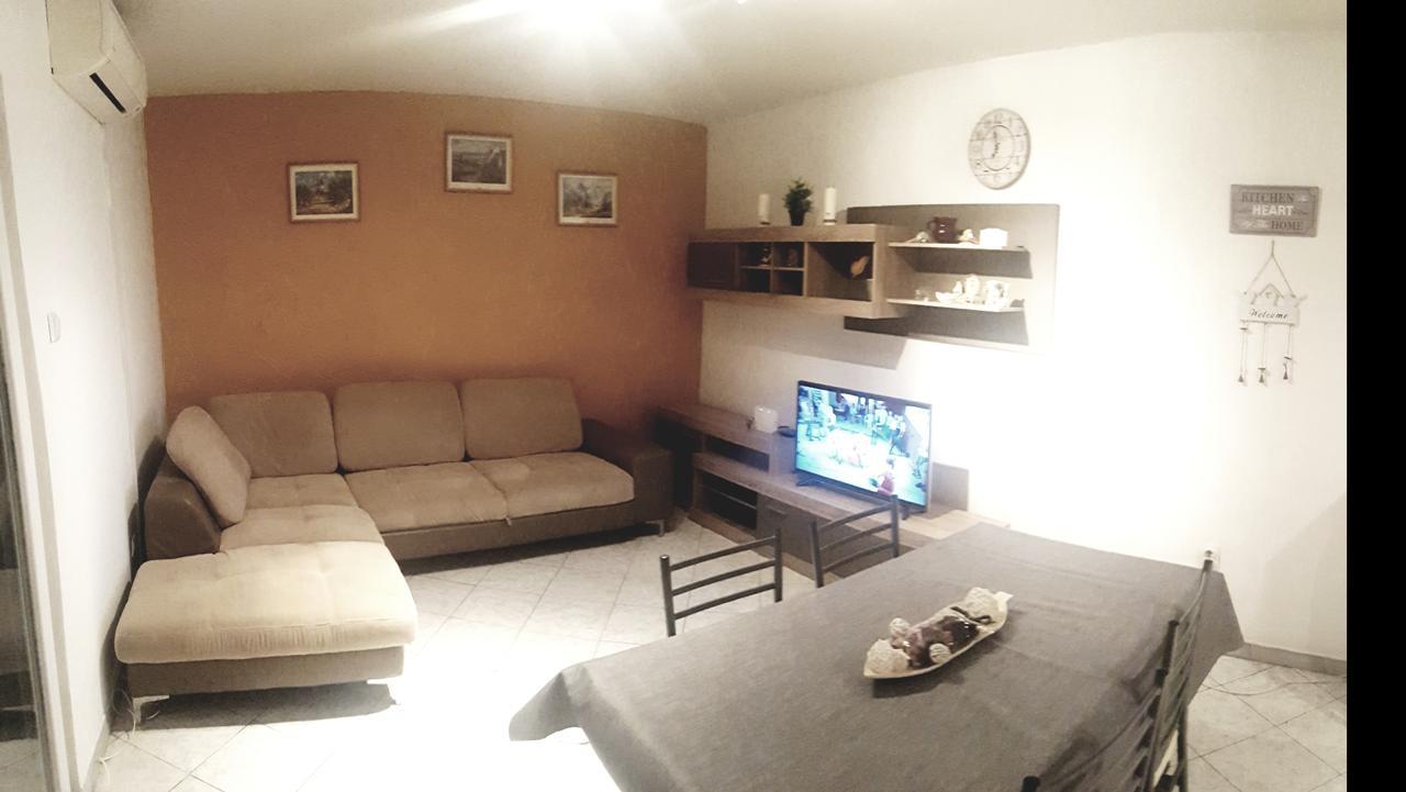 Apartman 4 Kilometar To City Centar Split Ngoại thất bức ảnh